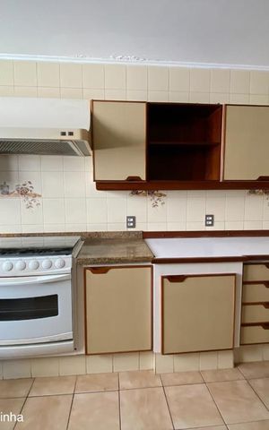 Apartamento para alugar com 340m², 4 quartos e 5 vagas Apartamento para alugar com 340m², 4 quartos e 5 vagasCozinha