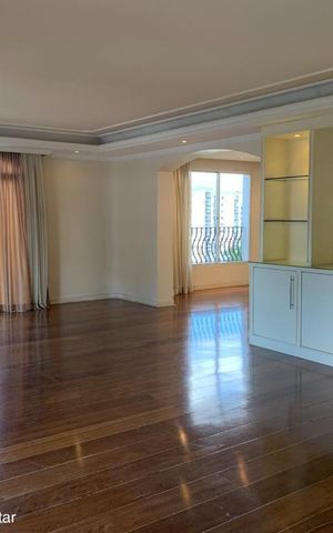 Apartamento para alugar com 340m², 4 quartos e 5 vagas Apartamento para alugar com 340m², 4 quartos e 5 vagasSala