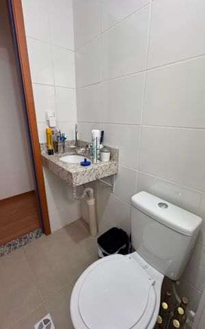 Apartamento à venda com 57m², 2 quartos e 1 vaga Apartamento à venda com 57m², 2 quartos e 1 vagaBanheiro
