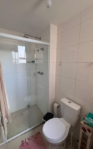 Apartamento à venda com 57m², 2 quartos e 1 vaga Apartamento à venda com 57m², 2 quartos e 1 vagaBanheiro da Suíte