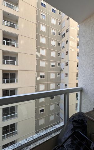 Apartamento à venda com 57m², 2 quartos e 1 vaga Apartamento à venda com 57m², 2 quartos e 1 vagaVaranda