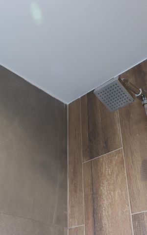 Apartamento à venda com 91m², 2 quartos e 2 vagasBanheiro da Suíte