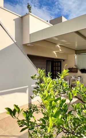 Apartamento à venda com 260m², 4 quartos e 2 vagas Apartamento à venda com 260m², 4 quartos e 2 vagasTerraço