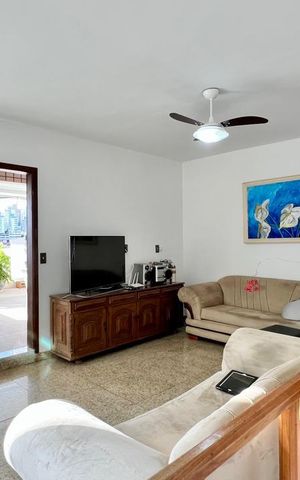 Apartamento à venda com 260m², 4 quartos e 2 vagas Apartamento à venda com 260m², 4 quartos e 2 vagasSala 2