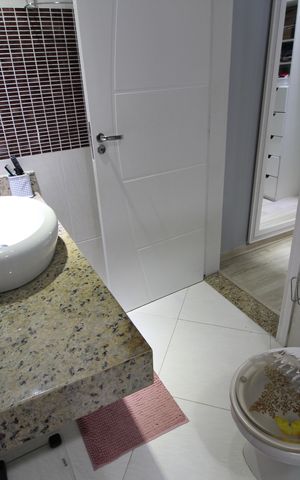 Casa de condomínio à venda com 350m², 5 quartos e 2 vagasQuarto 4 - Banheiro