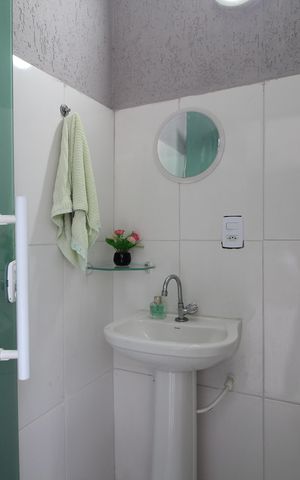 Casa de condomínio à venda com 350m², 5 quartos e 2 vagasLavabo Externo