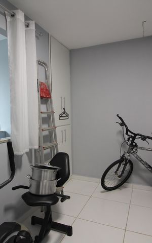 Casa de condomínio à venda com 350m², 5 quartos e 2 vagasQuarto de Serviço