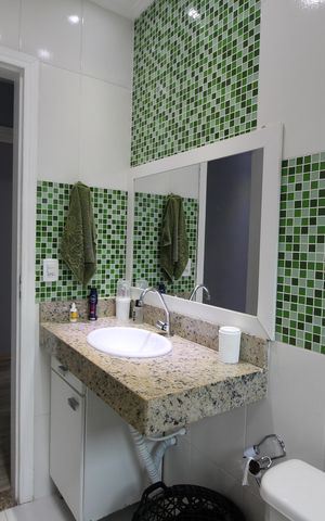Casa de condomínio à venda com 350m², 5 quartos e 2 vagasQuarto 2 - Banheiro
