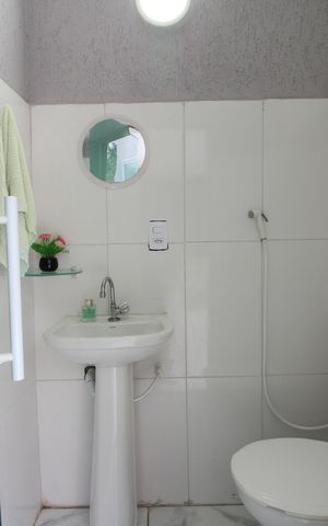 Casa de condomínio à venda com 350m², 5 quartos e 2 vagasLavabo Externo