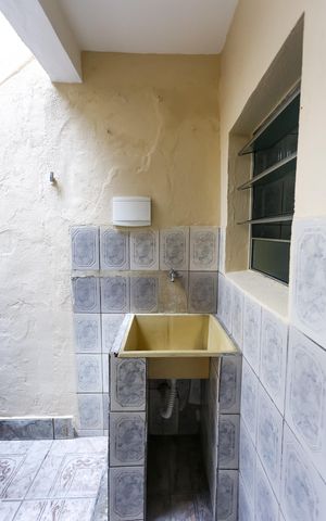 Casa para alugar com 50m², 2 quartos e 1 vaga Casa para alugar com 50m², 2 quartos e 1 vagaÁrea de Serviço
