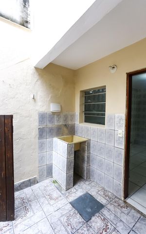 Casa para alugar com 50m², 2 quartos e 1 vaga Casa para alugar com 50m², 2 quartos e 1 vagaÁrea de Serviço