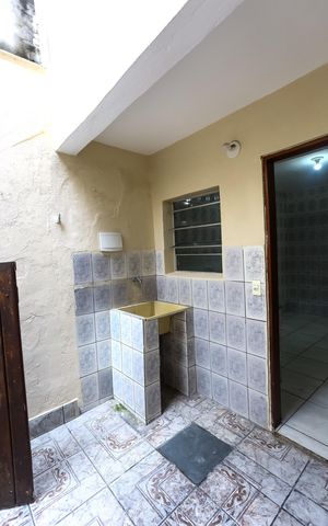 Casa para alugar com 50m², 2 quartos e 1 vaga Casa para alugar com 50m², 2 quartos e 1 vagaÁrea de Serviço