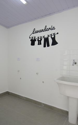 Apartamento à venda com 34m², 2 quartos e sem vagaÁrea comum