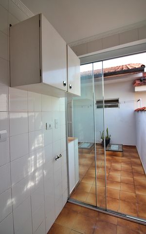 Casa para alugar com 159m², 2 quartos e 2 vagasÁrea de Serviço