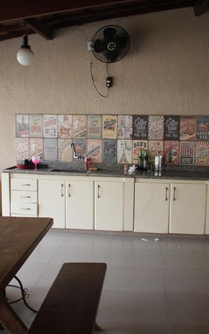 Casa à venda com 315m², 3 quartos e 3 vagasÁrea Externa