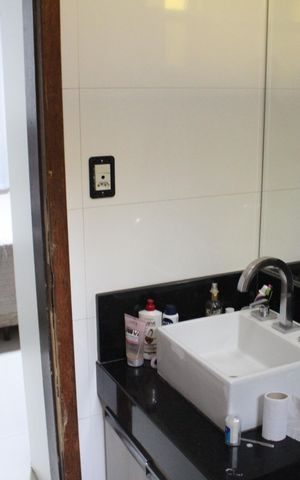 Casa à venda com 315m², 3 quartos e 3 vagasBanheiro da Suíte