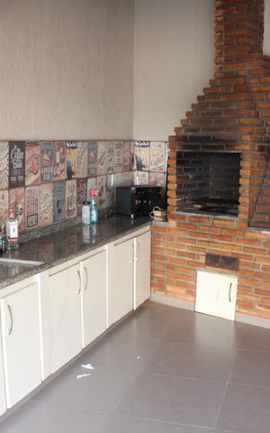 Casa à venda com 315m², 3 quartos e 3 vagasÁrea Externa