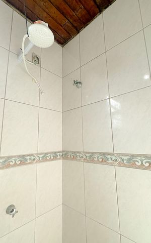 Casa para alugar com 200m², 3 quartos e 2 vagasBanheiro 1