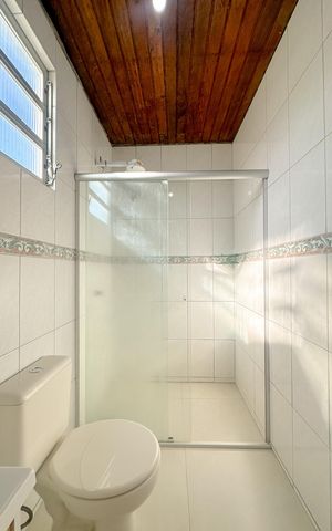 Casa para alugar com 200m², 3 quartos e 2 vagasBanheiro 1