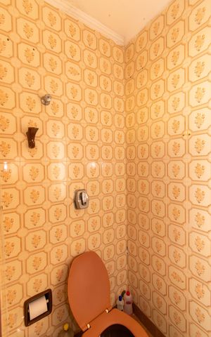 Casa à venda com 104m², 2 quartos e 2 vagas Casa à venda com 104m², 2 quartos e 2 vagasBanheiro de Serviço
