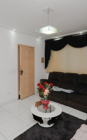Casa para alugar com 300m², 3 quartos e 2 vagas Casa para alugar com 300m², 3 quartos e 2 vagasSala