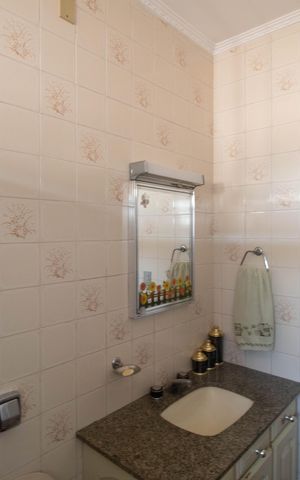 Casa à venda com 296m², 3 quartos e 3 vagas Casa à venda com 296m², 3 quartos e 3 vagasBanheiro 2