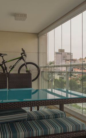 Apartamento à venda com 130m², 3 quartos e 2 vagas Apartamento à venda com 130m², 3 quartos e 2 vagasVaranda