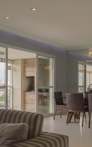 Apartamento à venda com 130m², 3 quartos e 2 vagas Apartamento à venda com 130m², 3 quartos e 2 vagasSala