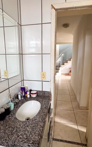 Apartamento para alugar com 176m², 3 quartos e 2 vagasBanheiro Social