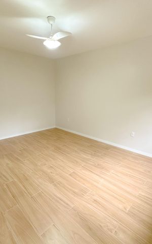 Casa para alugar com 150m², 3 quartos e 2 vagasSuíte