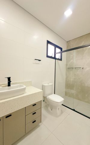 Casa para alugar com 150m², 3 quartos e 2 vagasBanheiro da Suíte 