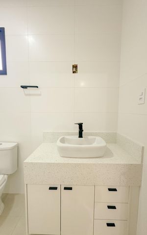Casa para alugar com 150m², 3 quartos e 2 vagasBanheiro