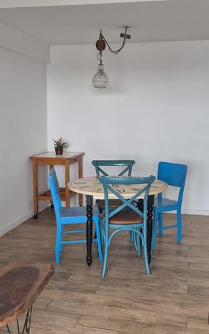 Apartamento à venda com 67m², 2 quartos e 1 vaga Apartamento à venda com 67m², 2 quartos e 1 vagaSala