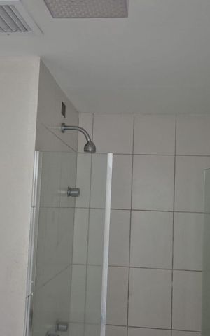 Apartamento à venda com 67m², 2 quartos e 1 vaga Apartamento à venda com 67m², 2 quartos e 1 vagaBanheiro