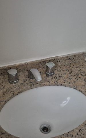 Apartamento à venda com 67m², 2 quartos e 1 vaga Apartamento à venda com 67m², 2 quartos e 1 vagaBanheiro