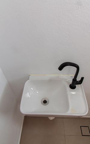 Casa para alugar com 23m², 1 quarto e sem vagaBanheiro