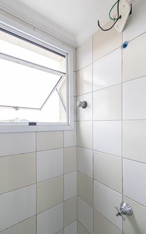 Apartamento à venda com 50m², 2 quartos e 1 vaga Apartamento à venda com 50m², 2 quartos e 1 vagaBanheiro
