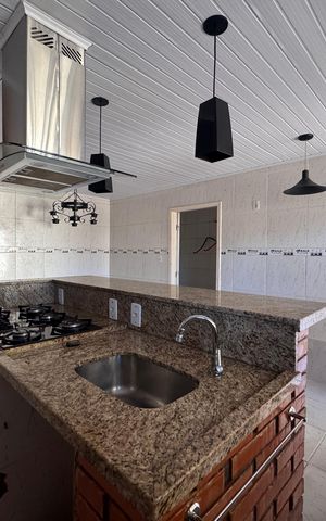 Casa à venda com 262m², 4 quartos e 4 vagas Casa à venda com 262m², 4 quartos e 4 vagasCozinha