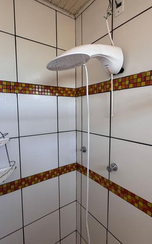 Casa à venda com 262m², 4 quartos e 4 vagas Casa à venda com 262m², 4 quartos e 4 vagasBanheiro 1
