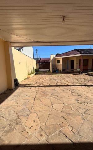 Casa à venda com 262m², 4 quartos e 4 vagas Casa à venda com 262m², 4 quartos e 4 vagasÁrea comum