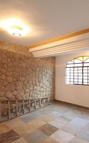 Casa à venda com 380m², 4 quartos e 6 vagasSala de Estar 3