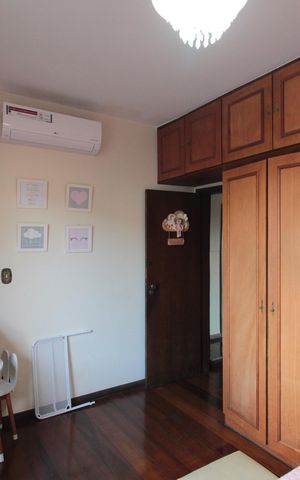Casa à venda com 380m², 4 quartos e 6 vagasQuarto