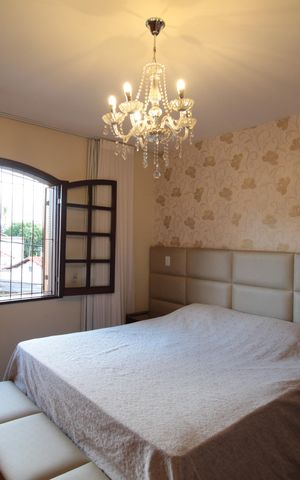 Casa à venda com 380m², 4 quartos e 6 vagasSuíte 1