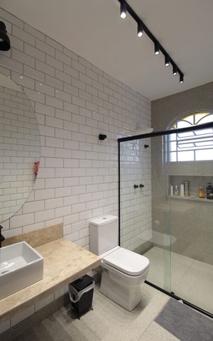 Casa à venda com 380m², 4 quartos e 6 vagasBanheiro Social