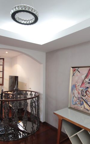 Casa à venda com 380m², 4 quartos e 6 vagasSala de Estar 2