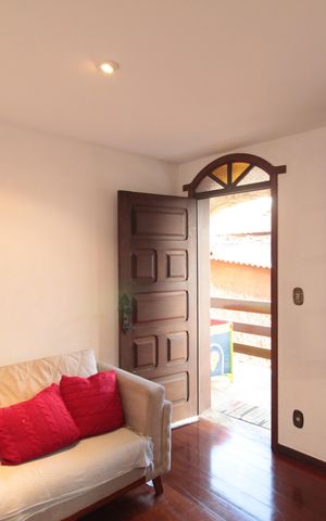 Casa à venda com 380m², 4 quartos e 6 vagasSala de Estar