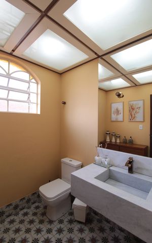 Casa à venda com 380m², 4 quartos e 6 vagasLavabo da Sala de Jantar