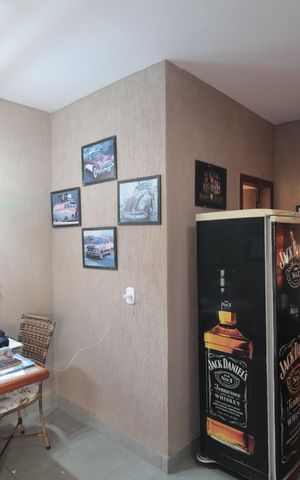 Casa à venda com 380m², 4 quartos e 6 vagasEscritório