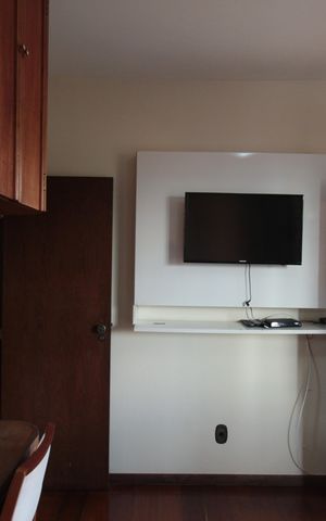 Casa à venda com 380m², 4 quartos e 6 vagasSuíte 2