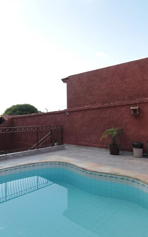 Casa à venda com 380m², 4 quartos e 6 vagasPiscina